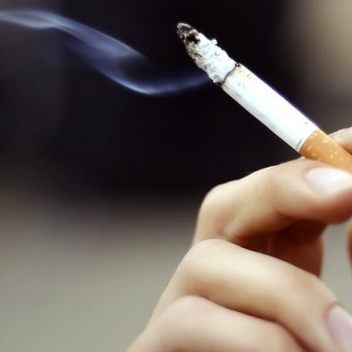 How cigarettes or alcohol affect fertility in India?